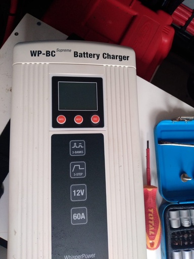 [P606A0049] WBC Battery charger 12v /60A - 3x